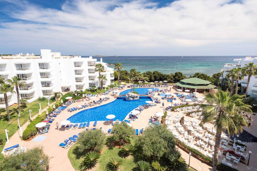 baby and toddler friendly hotel in ibiza