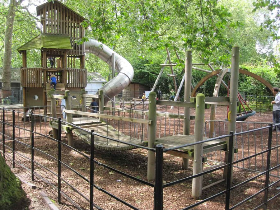 Things to do in london with a toddler for under &pound;5