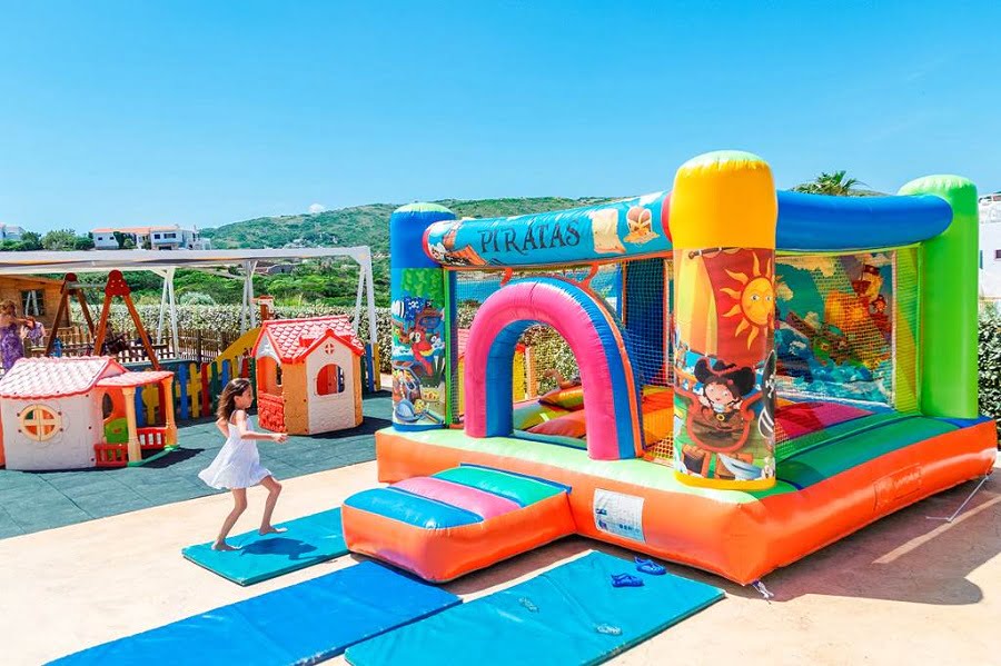 where to stay in menorca with a baby