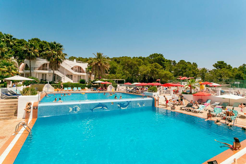 baby and toddler friendly hotel ibiza