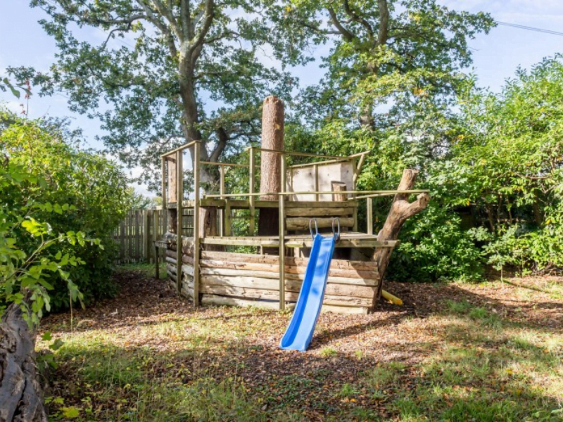baby and toddler friendly cottage in the new forest