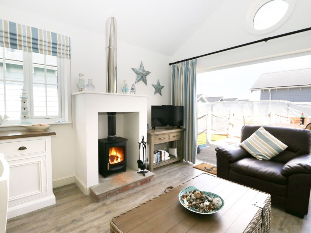 baby and toddler friendly cottage with a swimming pool