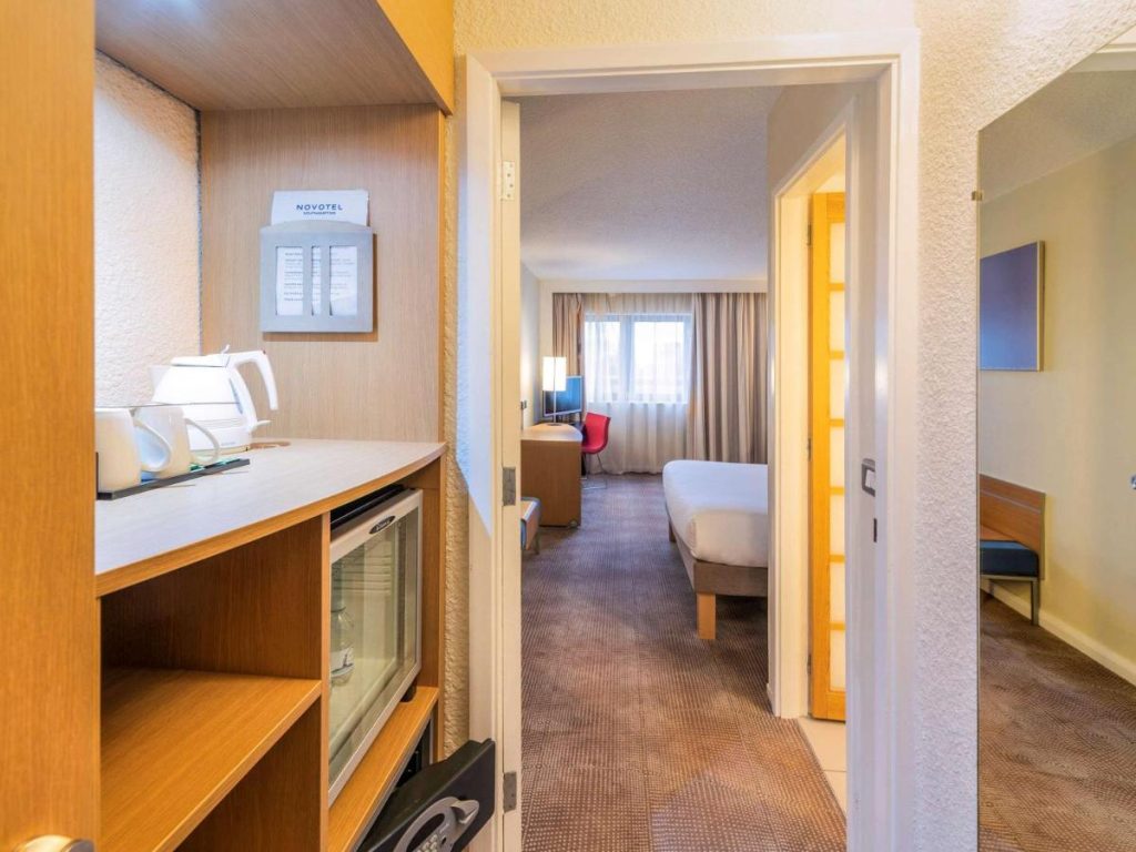 toddler friendly hotel near peppa pig world