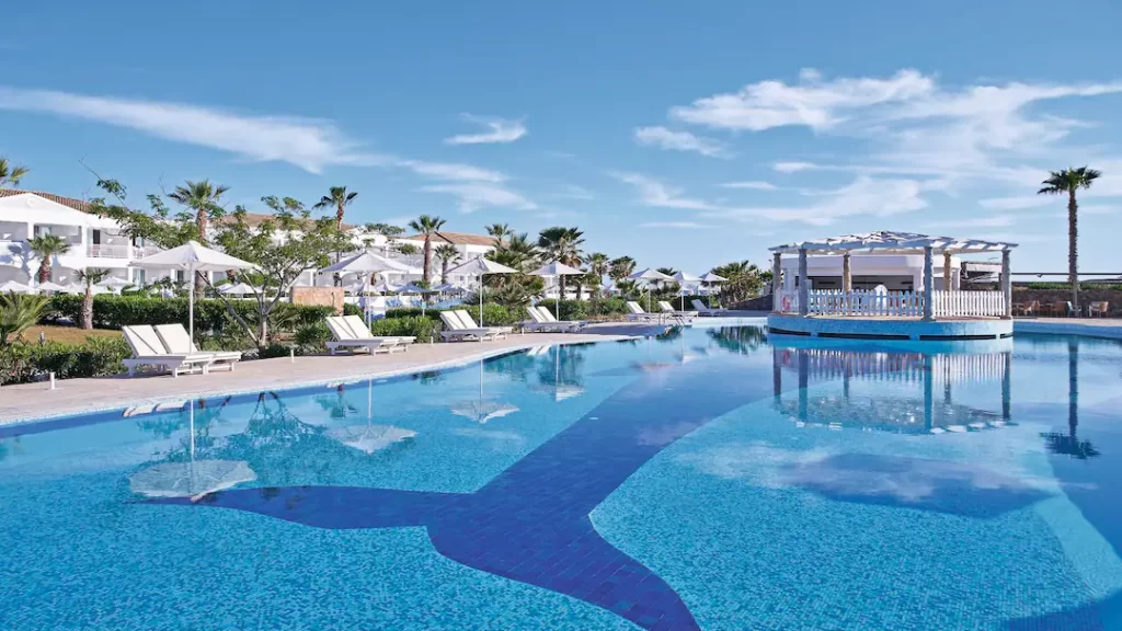 toddler friendly hotels greece with waterparks