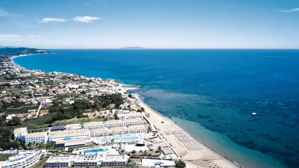 toddler friendly hotels greece with waterparks