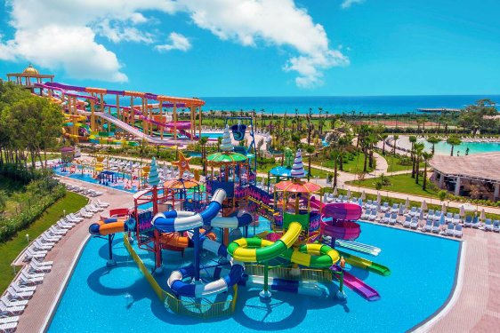 toddler friendly hotel in turkey with a waterpark