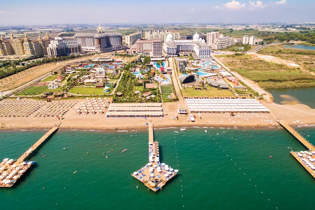 toddler friendly hotel in Turkey with a splash park