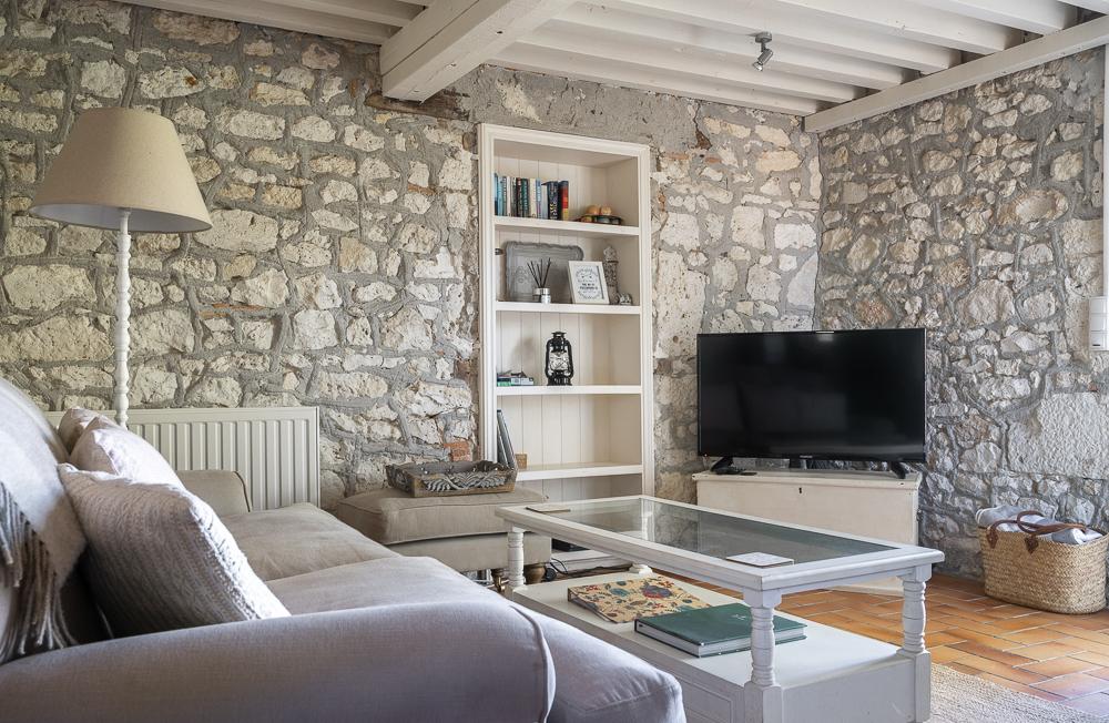 baby and toddler friendly place to stay dordogne