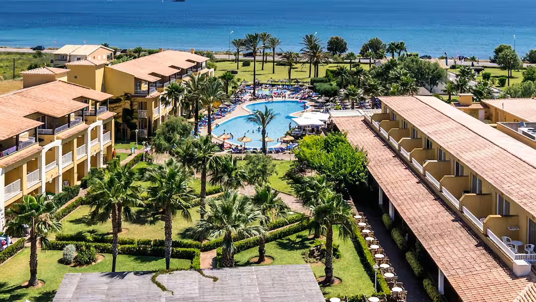 majorca hotels near the beach