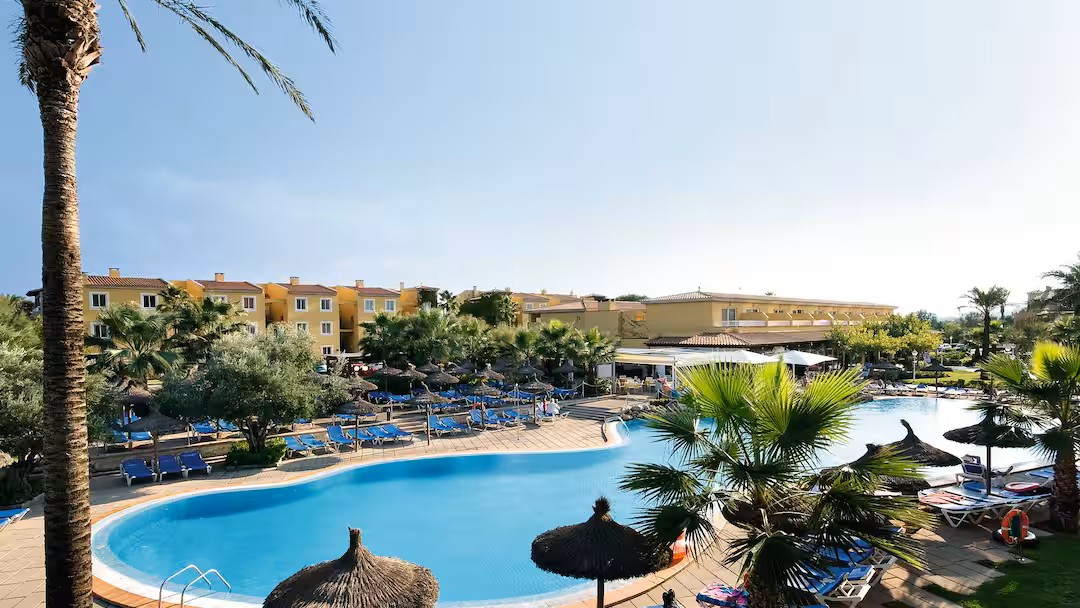 majorca hotels near the beach