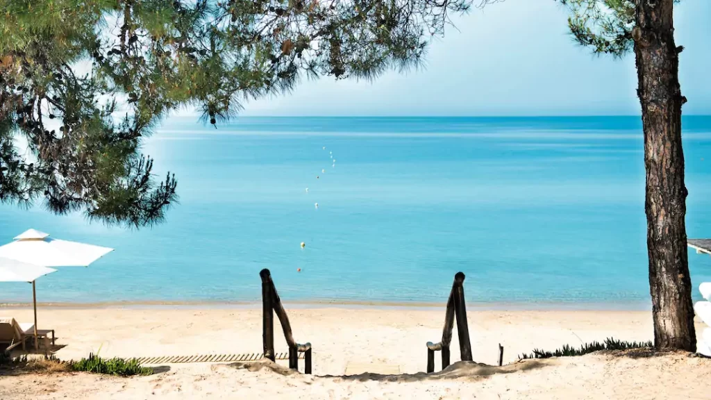 baby friendly hotel greece