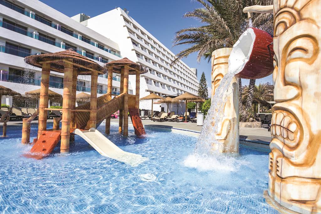 baby and toddler friendly hotel almeria