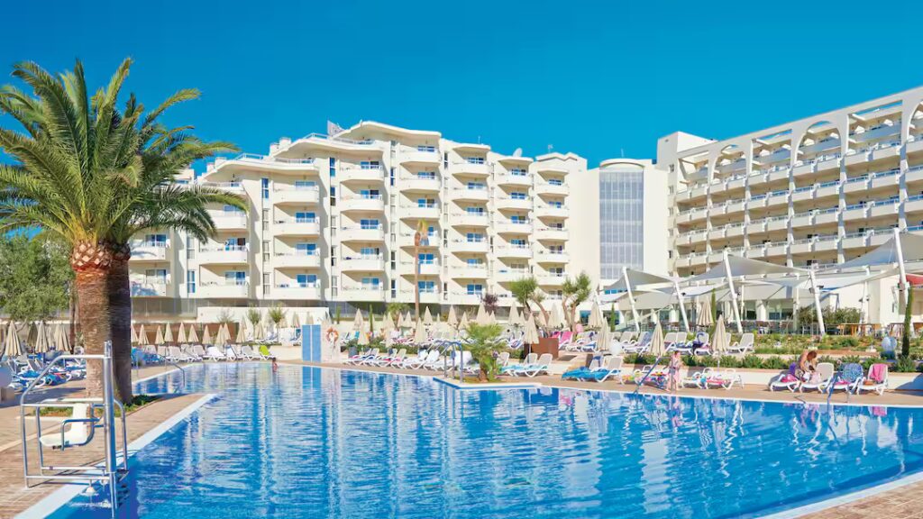 hotel in majorca with a splash park