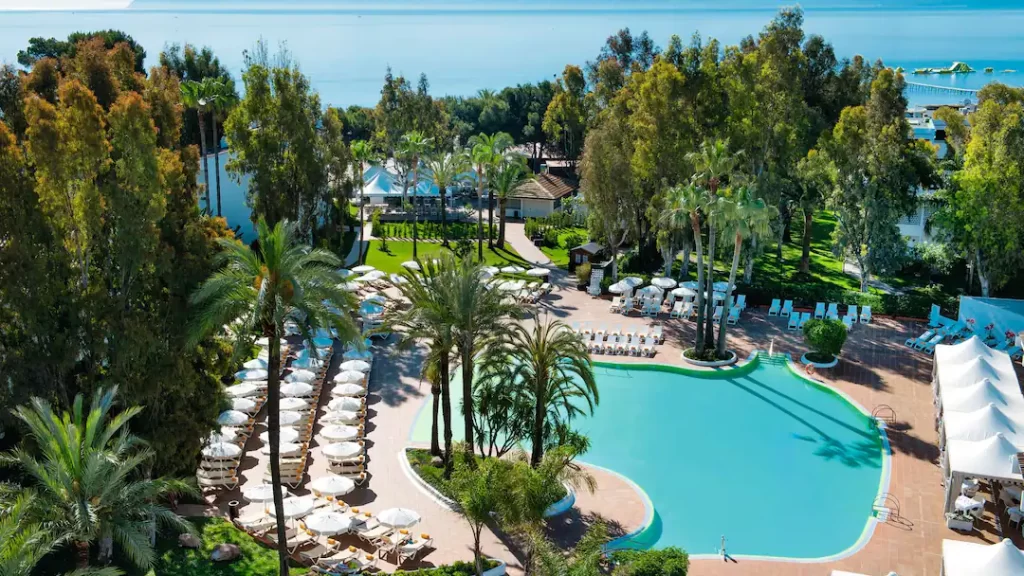 beachfront hotel in spain