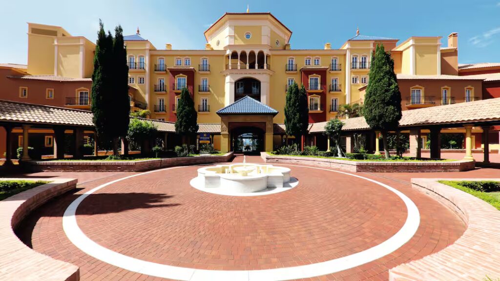 hotels in spain near the beach