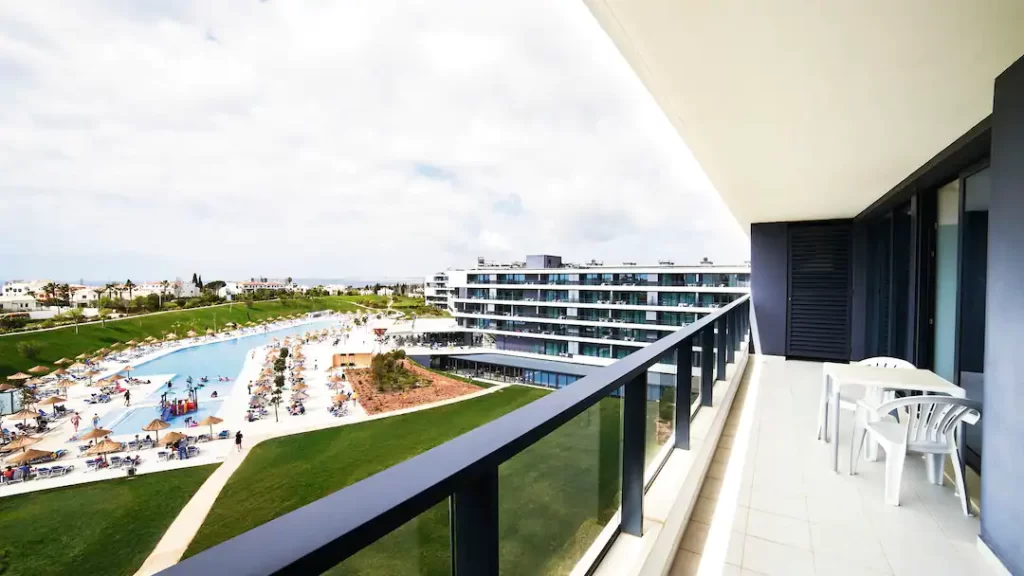 baby friendly hotel portugal