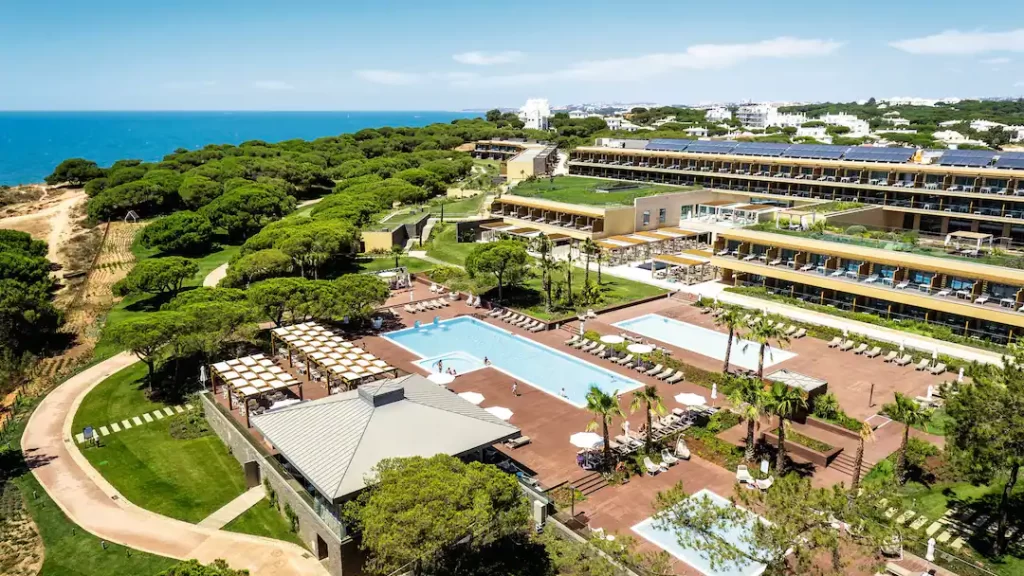 baby friendly hotel portugal