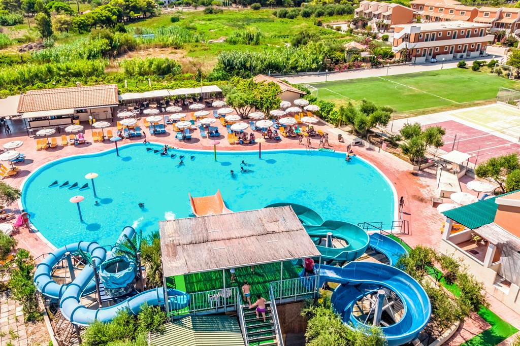 family friendly hotel kefalonia