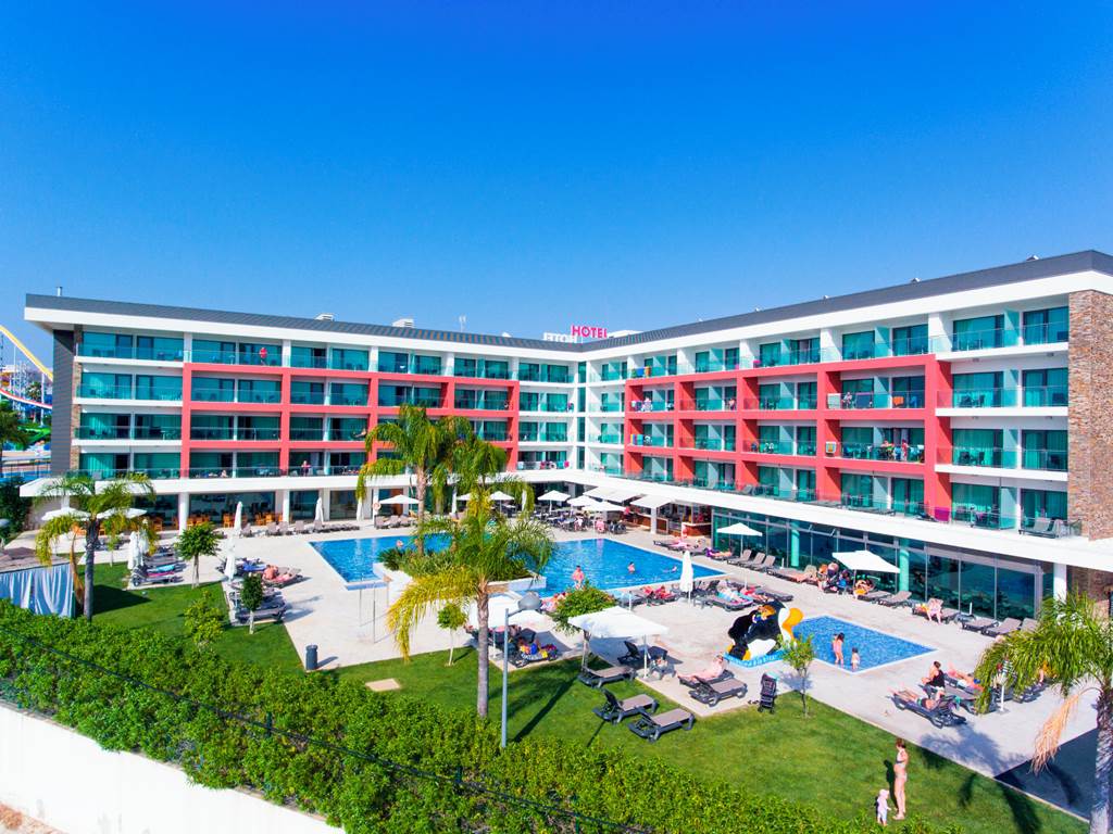 baby and toddler friendly hotel portugal