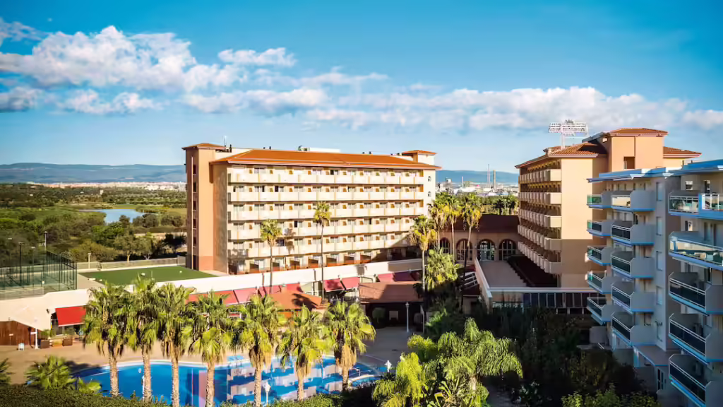 baby and toddler friendly hotel in spain with waterslides