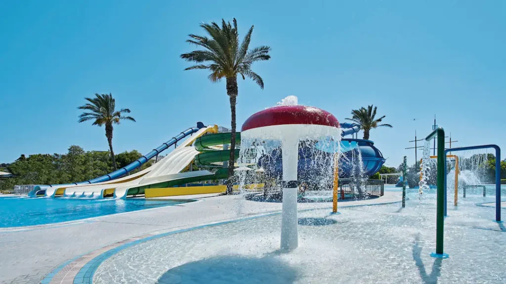 baby and toddler friendly hotel in Greece with a short transfer