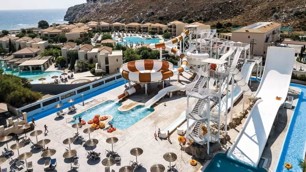 Hotels In Greece With Baby Clubs!