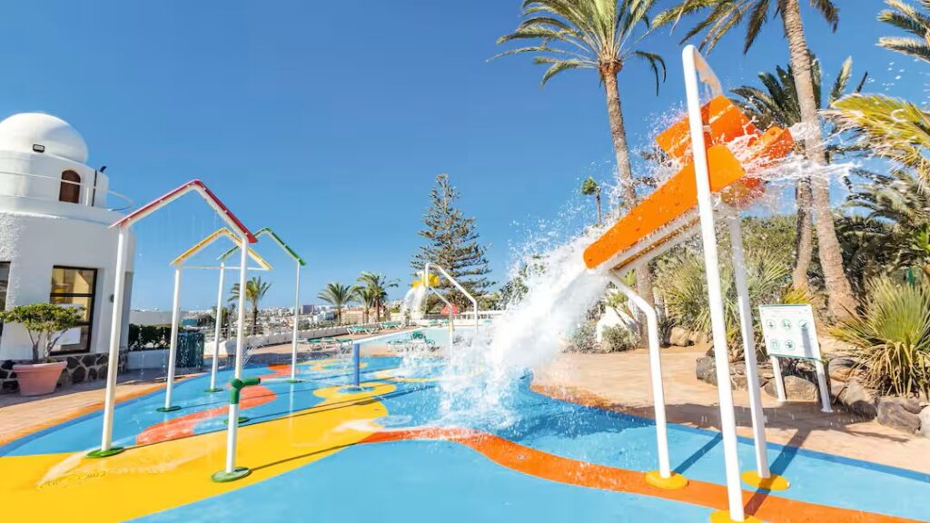 baby and toddler friendly hotel in the canary islands with waterslides