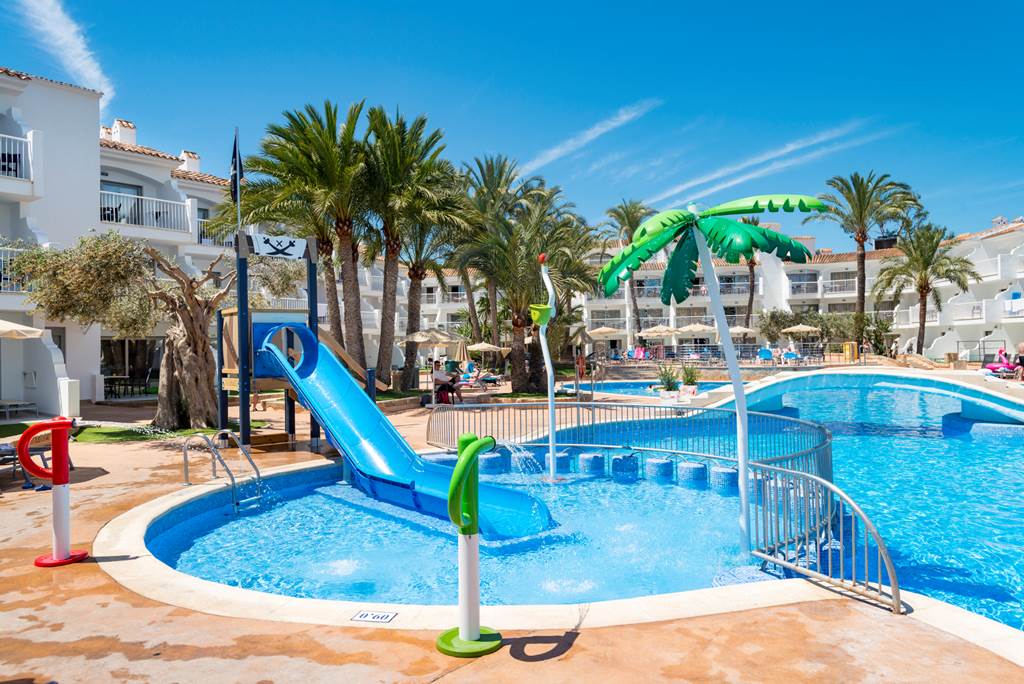 baby and toddler friendly hotel in majorca with a short transfer