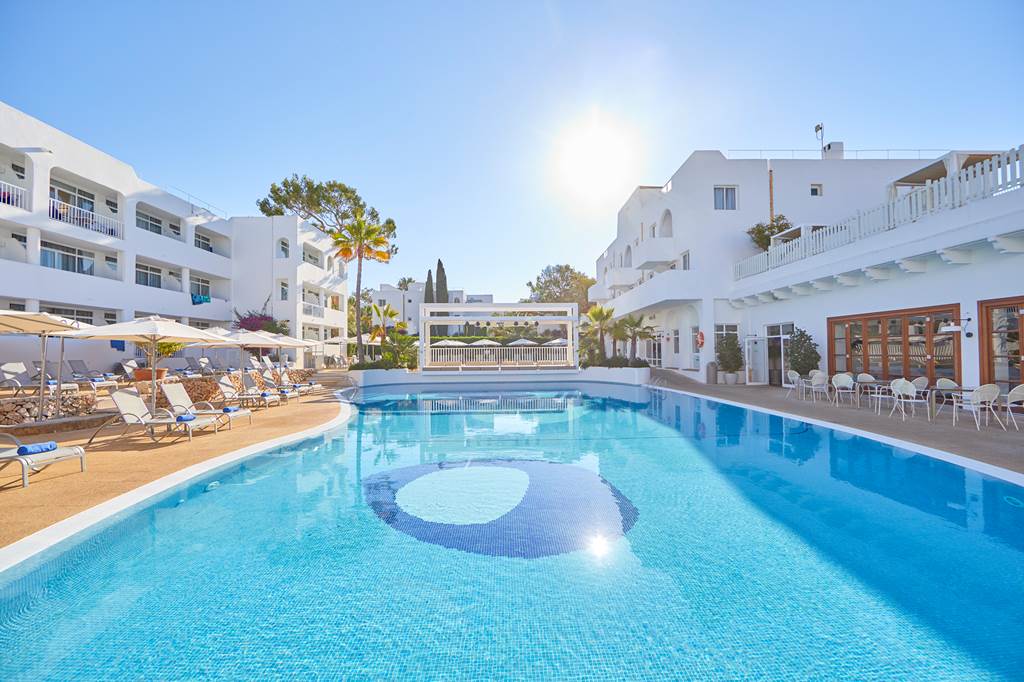 hotel in majorca with family rooms