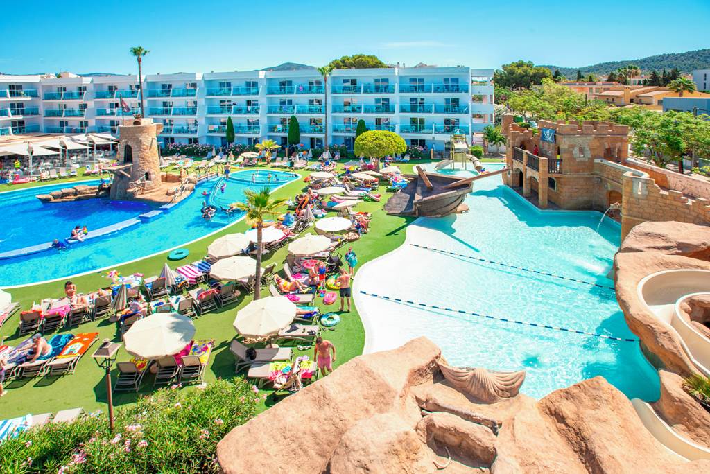 baby and toddler friendly hotel in majorca with a short transfer