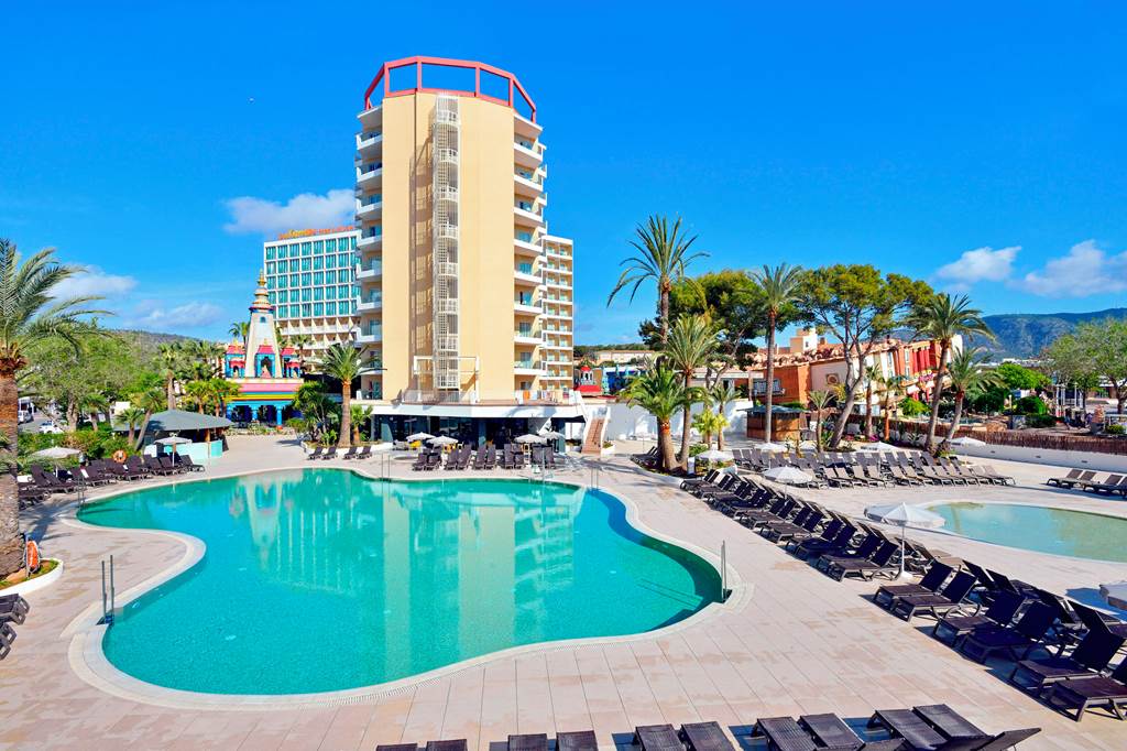 baby and toddler friendly hotel in majorca with a short transfer