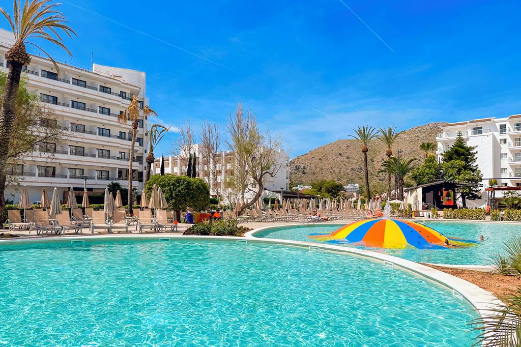 hotel in majorca with family rooms