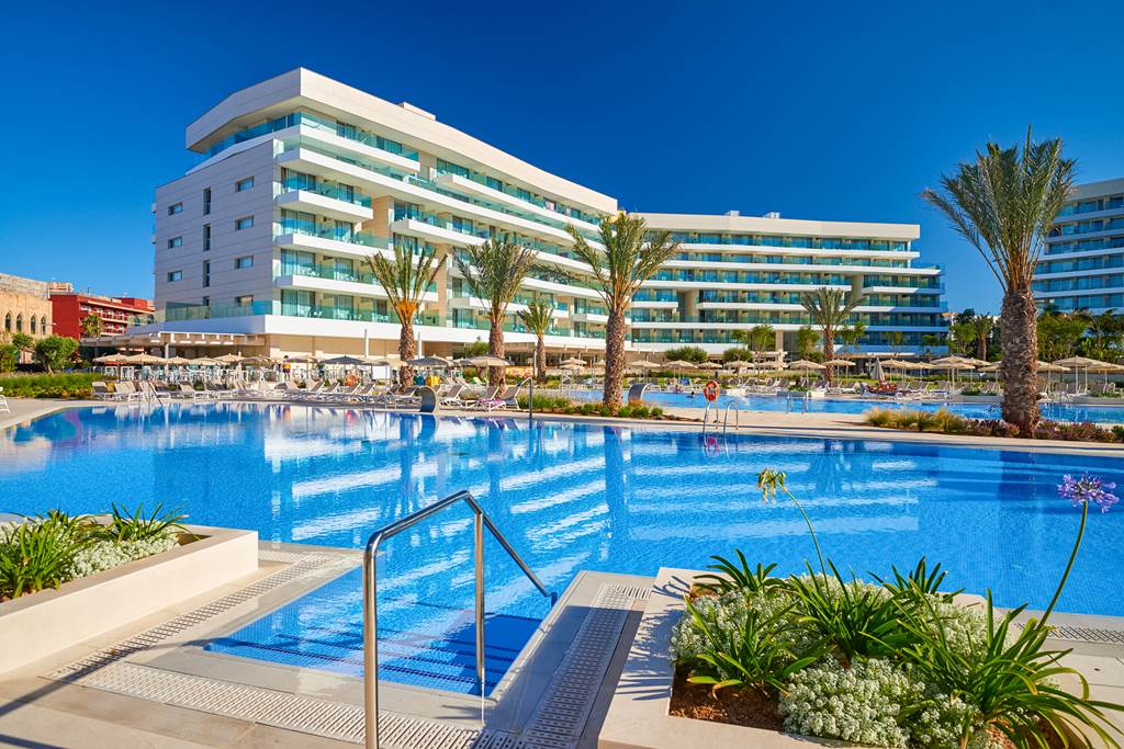 baby and toddler friendly hotel in majorca with a short transfer