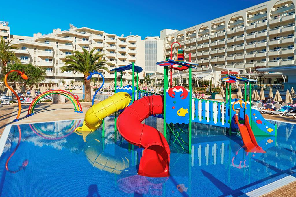 hotel in majorca with family rooms