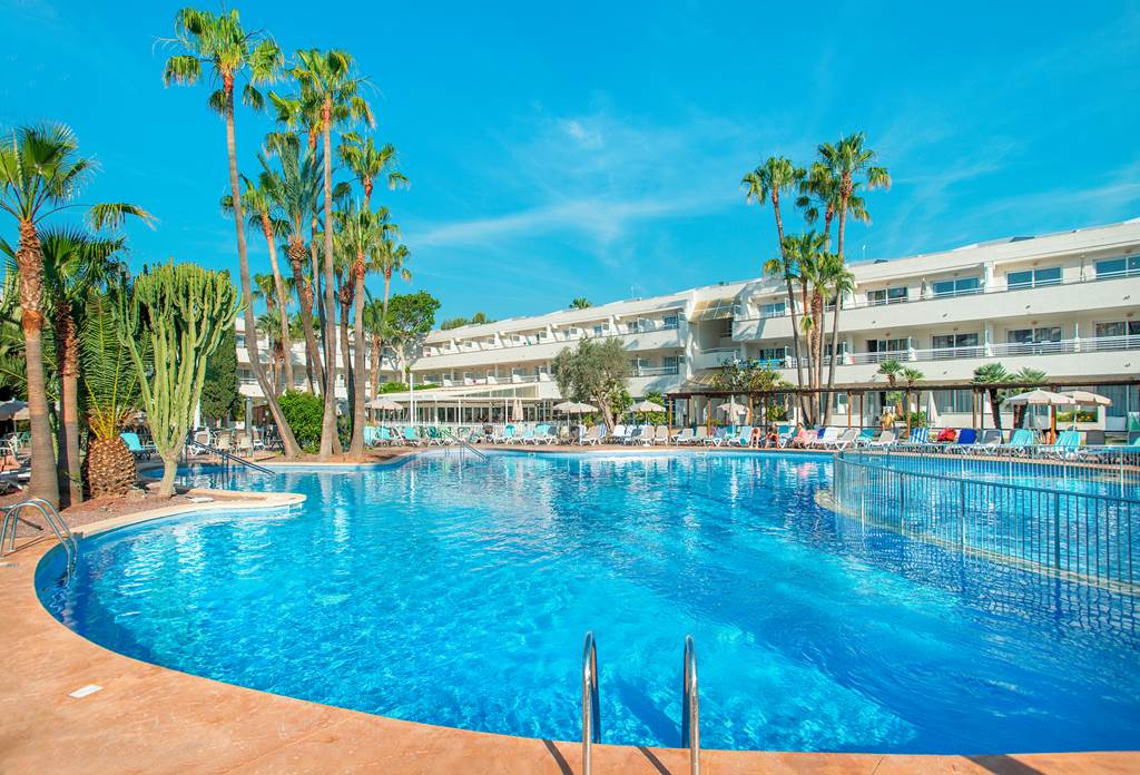 baby and toddler friendly hotel in majorca with a short transfer