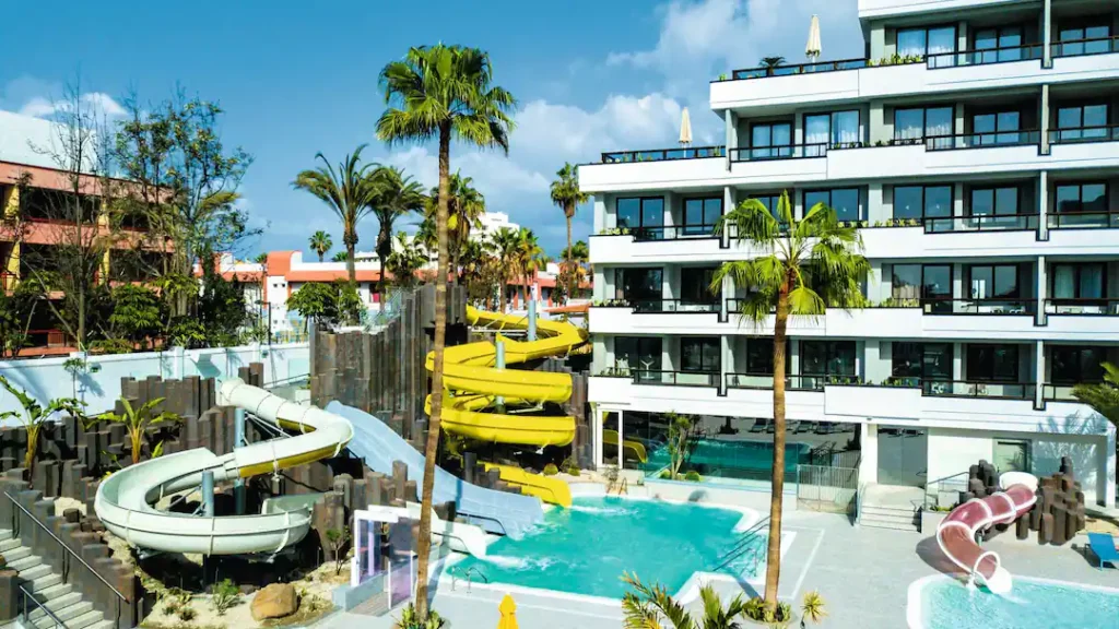 baby and toddler friendly hotel in the canary islands with waterslides