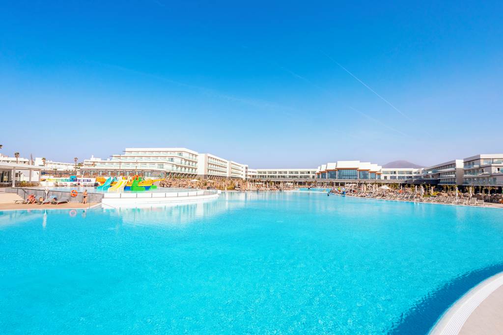 family friendly hotels in the canary islamds