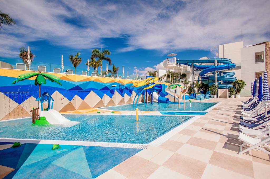 family friendly hotels in the canary islamds