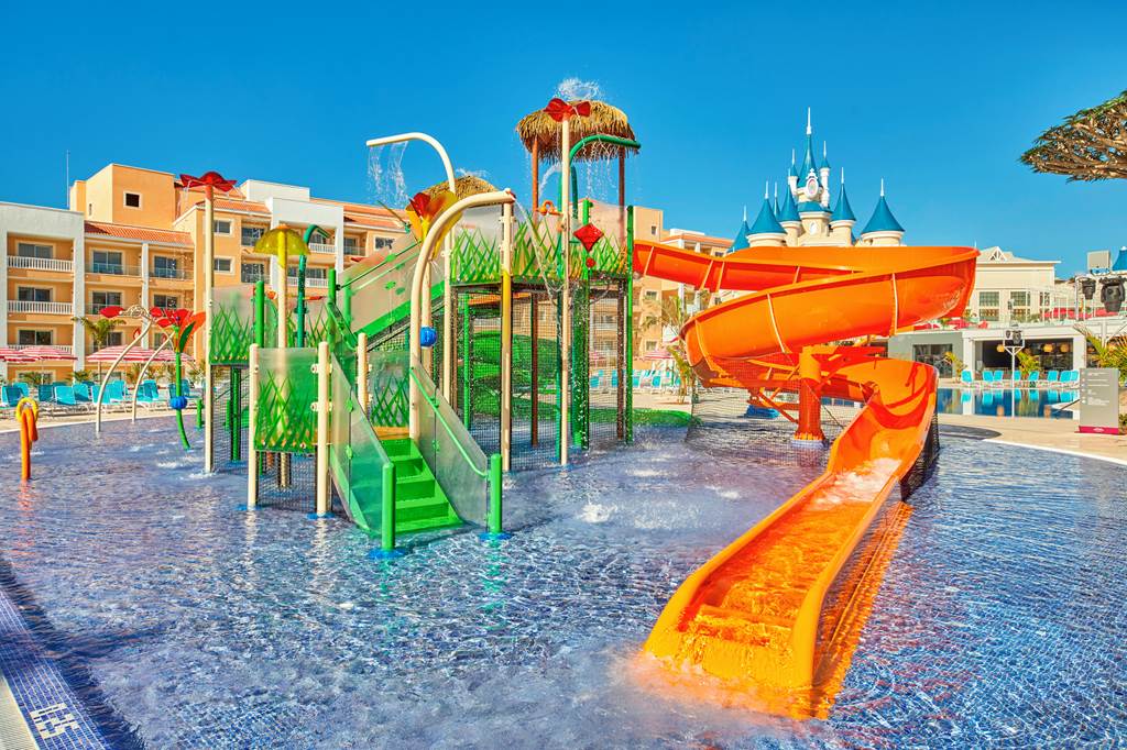 family friendly hotels in the canary islamds
