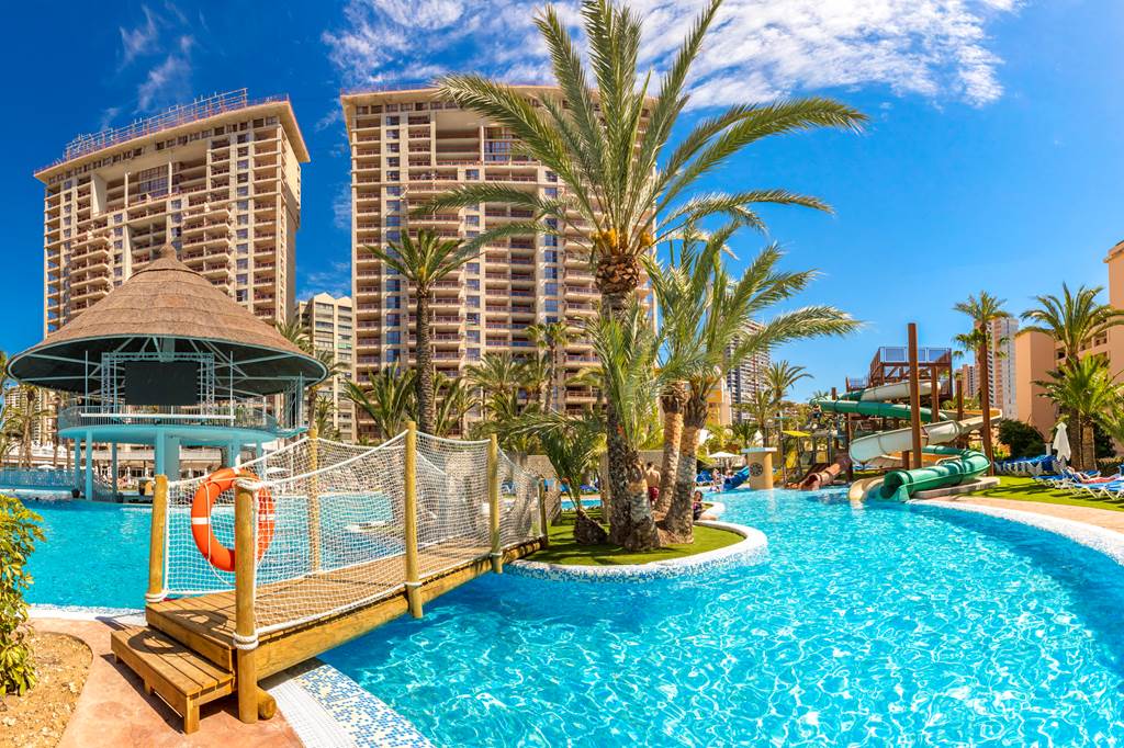 toddler friendly hotel spain with family rooms