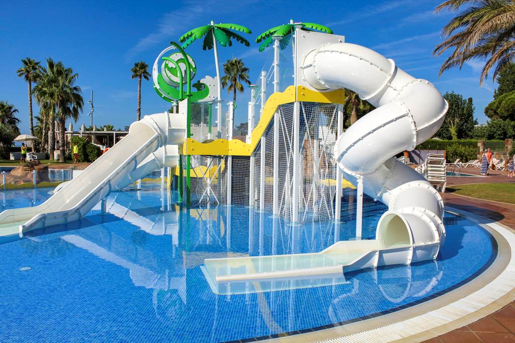 toddler friendly hotel spain with family rooms
