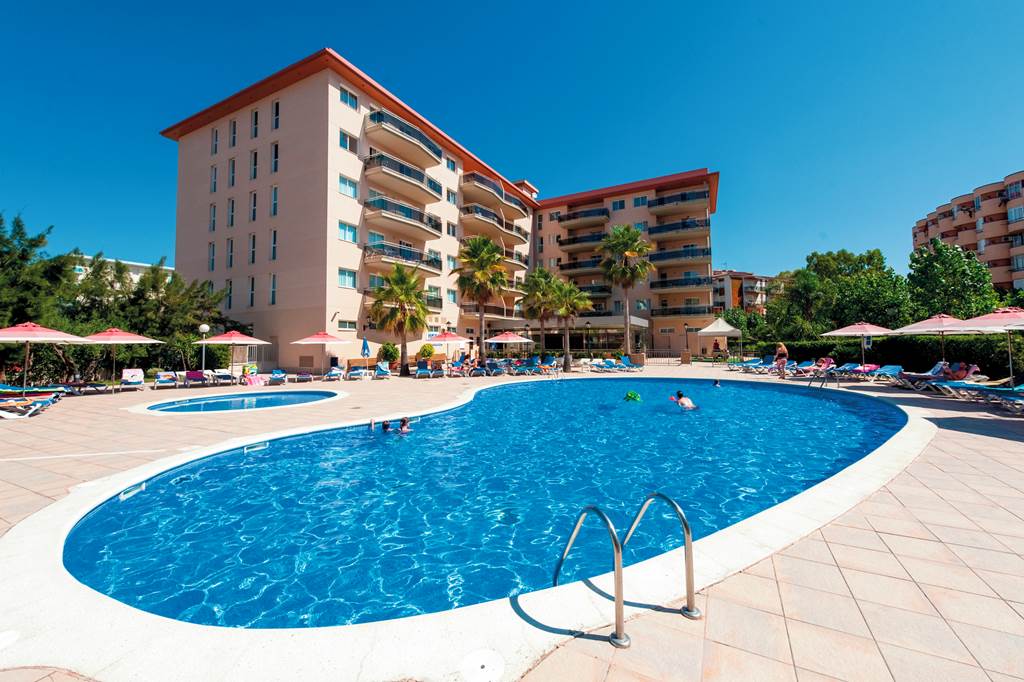 toddler friendly hotel spain with family rooms
