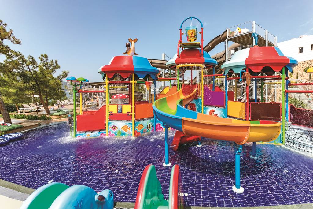 baby and toddler friendly holiday 2025