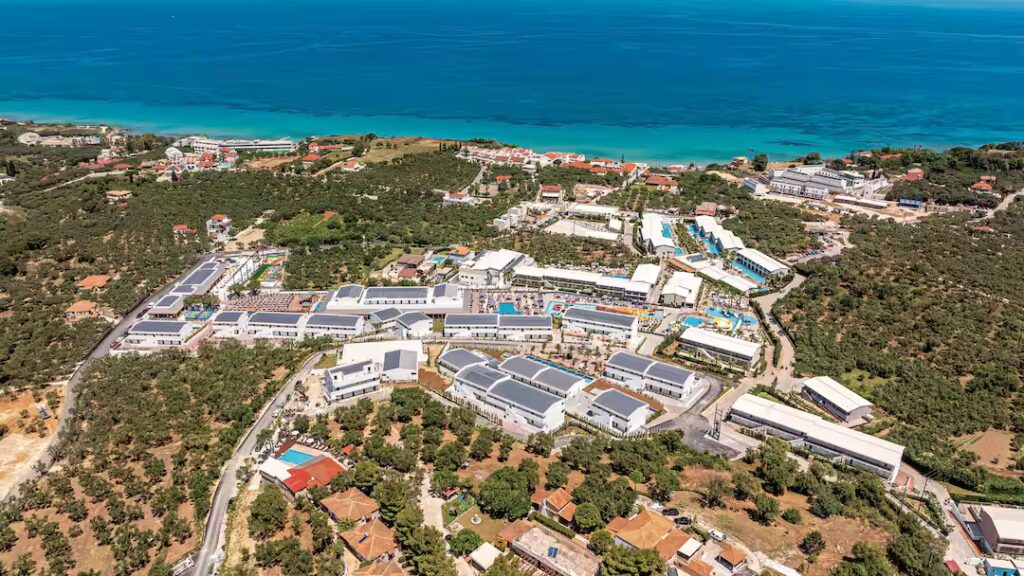 hotels for babies and toddlers in greece 2025