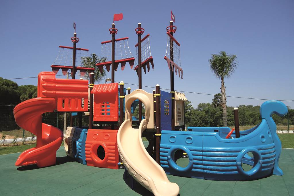 Hotels With Theme Parks & Waterparks