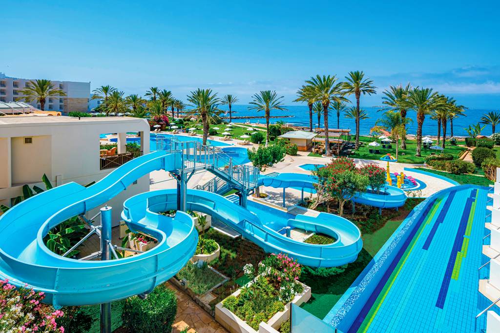 Hotels With Theme Parks & Waterparks