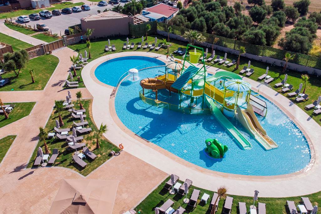 all inclusive resort with waterslides