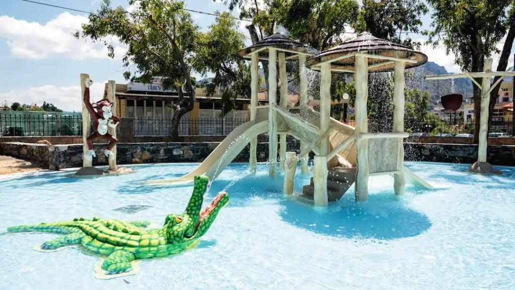 family friendly hotel with swim up rooms