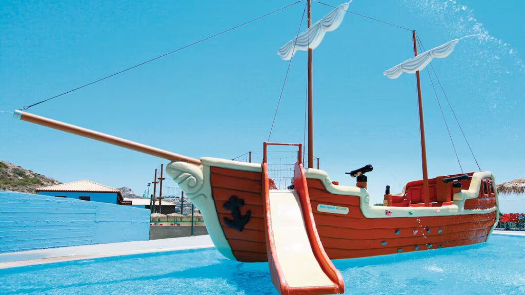 family friendly hotel with swim up rooms