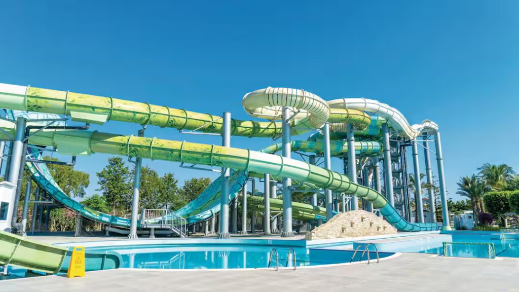 family friendly hotel with swim up rooms